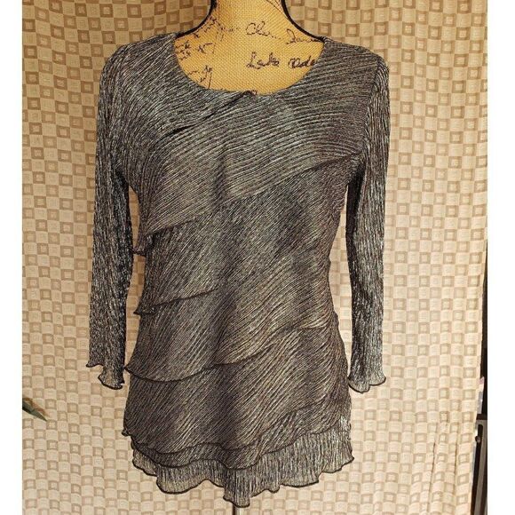 Women's Long Sleeve Ruffle Layer Dressy Blouse Small NWOT - Picture 2 of 6